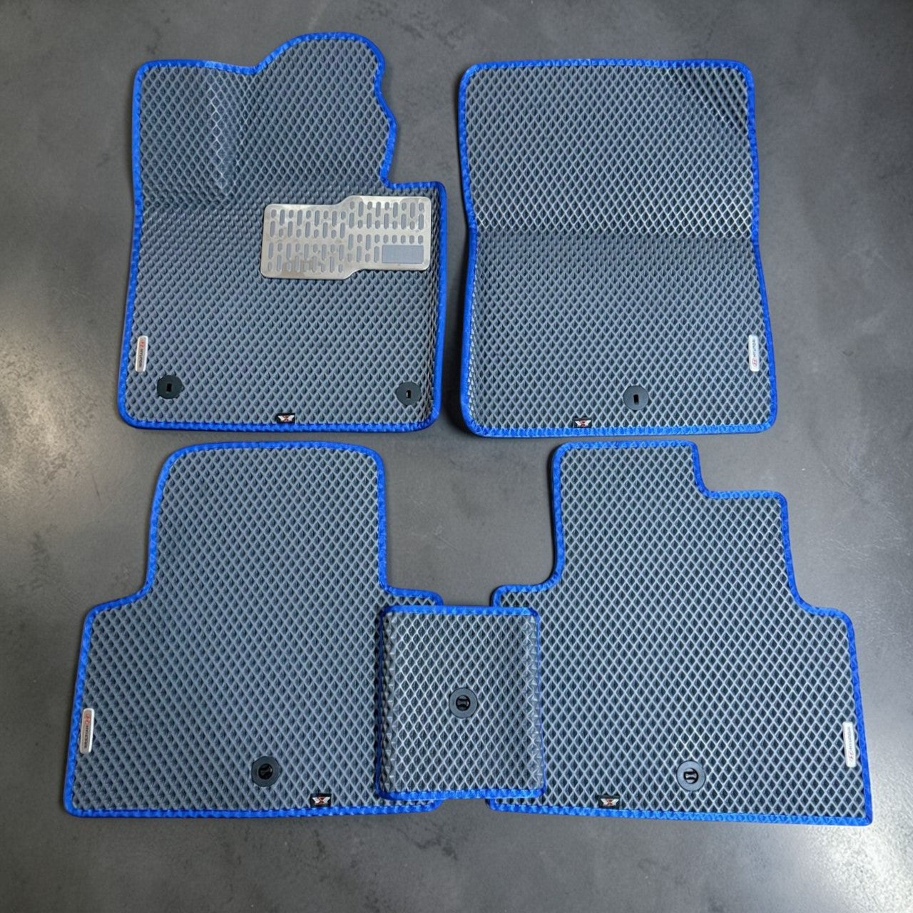 Hyundai Santa Fe 2021-2023 EVA car mats full set custom fit all weather floor liners