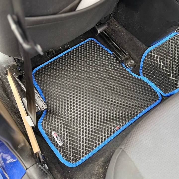 Car Mats FULL SET Mazda 3 (2010–2013)