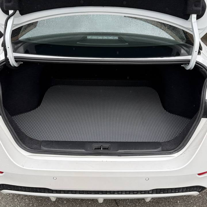 Trunk Mat Nissan Sentra (2020–2025)
