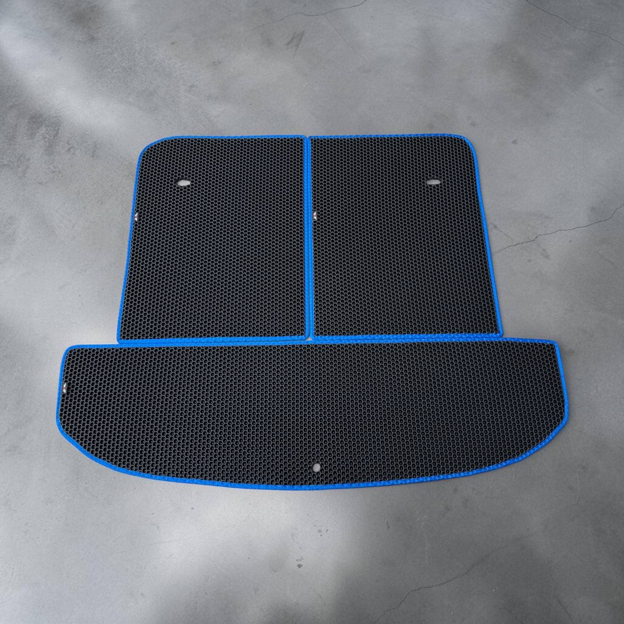 Custom EVA cargo liner for 2025–2026 Kia Sorento PHEV with waterproof honeycomb design.